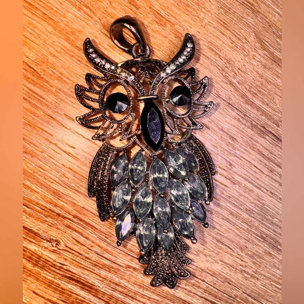 Elegant Owl Pendant Necklace